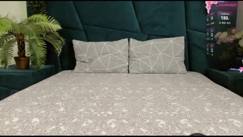 Snapshot of only_eric chatting on 02-25-25, 09:24 Erick  online show from 02-25-25, 09:24