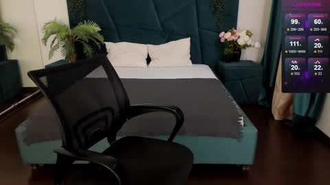 Snapshot of only_eric chatting on 03-07-25, 08:00 Erick  online show from 03-07-25, 08:00