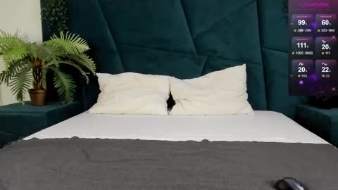 Snapshot of only_eric chatting on 03-08-25, 02:12 Erick  online show from 03-08-25, 02:12