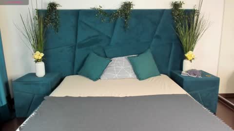 Snapshot of only_eric chatting on 09-15-25, 10:15 Erick  online show from 09-15-25, 10:15