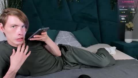 Snapshot of only_eric chatting on 09-16-25, 06:03 Erick  online show from 09-16-25, 06:03