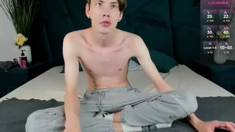 Snapshot of only_eric chatting on 09-21-25, 07:10 Erick  online show from 09-21-25, 07:10