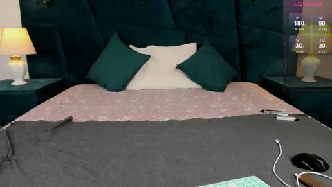 Erick  online show from 11-22-25, 05:12