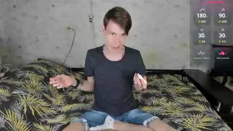 Erick  online show from 06-12-26, 05:45