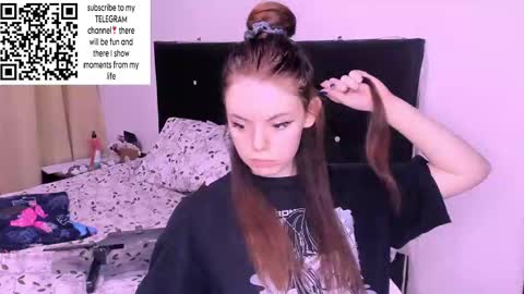 Snapshot of only_sarah1 chatting on 12-11-24, 11:21 only_sarah1 online show from 12-11-24, 11:21