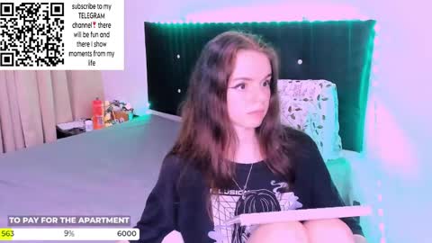 Snapshot of only_sarah1 chatting on 12-17-24, 02:12 only_sarah1 online show from 12-17-24, 02:12