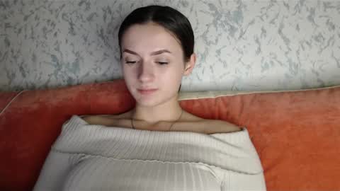 Amalia online show from 12-19-24, 12:02