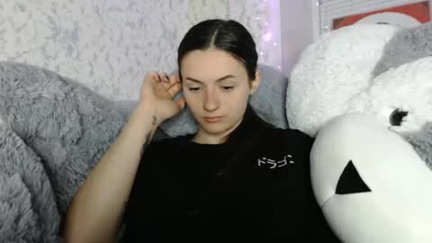 Amalia online show from 04-28-26, 05:29