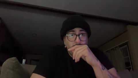 only_yours970 online show from 11-21-25, 09:52