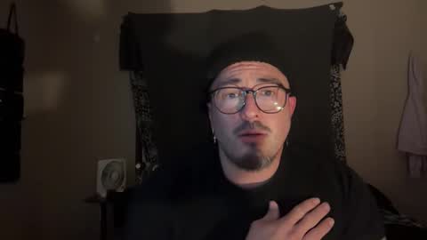 only_yours970 online show from 11-30-25, 10:30