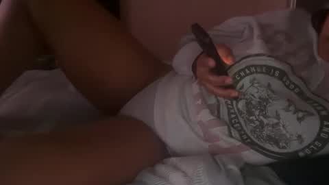 onlyinurdreams00 online show from 10-18-25, 03:09