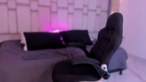 Snapshot of onlymichellebunny chatting on 03-08-26, 11:58 Michelle online show from 03-08-26, 11:58