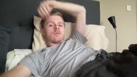 Snapshot of onnmyownface chatting on 10-12-25, 02:49 onnmyownface online show from 10-12-25, 02:49