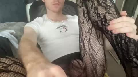 Snapshot of onnmyownface chatting on 10-19-25, 03:01 onnmyownface online show from 10-19-25, 03:01