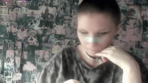 Snapshot of onyx_odyssey chatting on 09-09-25, 10:53 Onyx online show from 09-09-25, 10:53