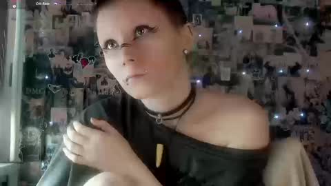 Snapshot of onyx_odyssey chatting on 09-23-25, 12:35 Onyx online show from 09-23-25, 12:35