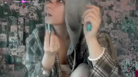 Snapshot of onyx_odyssey chatting on 09-26-25, 03:43 Onyx online show from 09-26-25, 03:43