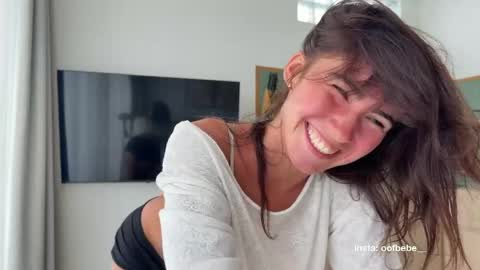 Snapshot of oofbabe__ chatting on 05-14-26, 06:42 Helen online show from 05-14-26, 06:42