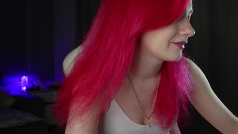 Hannah online show from 10-26-25, 01:28