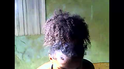 oolyette online show from 12-02-25, 06:36