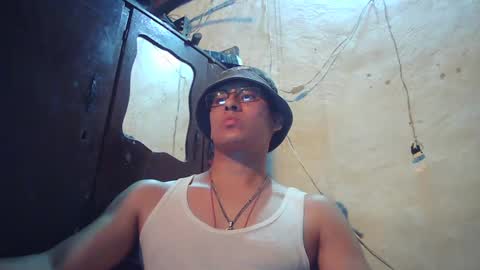 oomaurooo online show from 09-22-25, 06:15