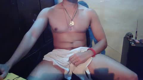 oomaurooo online show from 10-14-25, 04:13