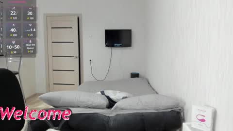 Britney online show from 02-02-25, 07:46