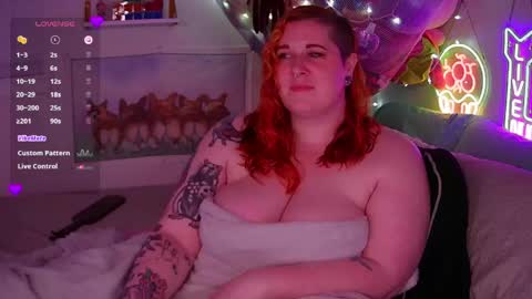 Snapshot of opalreigning chatting on 06-04-26, 08:09 Opal online show from 06-04-26, 08:09