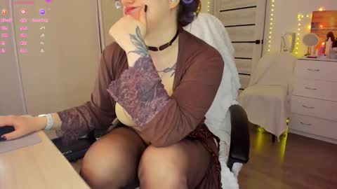 Ophelia online show from 03-18-26, 04:59