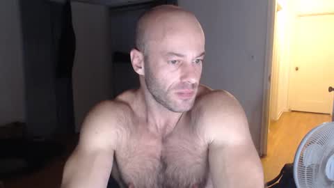 Snapshot of oregon87 chatting on 01-01-25, 01:37 The Oregon Lumberjack online show from 01-01-25, 01:37