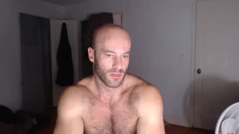 Snapshot of oregon87 chatting on 01-04-25, 12:38 The Oregon Lumberjack online show from 01-04-25, 12:38