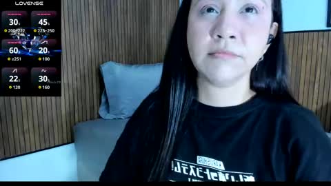 Snapshot of ori_whore chatting on 05-29-26, 01:25 ori_whore online show from 05-29-26, 01:25