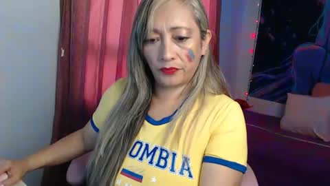 Snapshot of oriana_100 chatting on 06-17-26, 09:38 oriana_100 online show from 06-17-26, 09:38