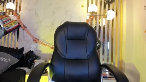 oriana_gh online show from 10-31-25, 03:29