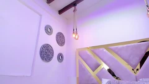 Miss Guzman  online show from 12-24-24, 06:39