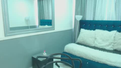 Oriana  online show from 09-14-25, 01:43