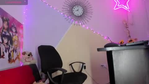 OrianaDollx online show from 06-19-26, 12:15