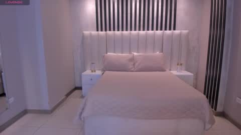 Oriana F online show from 03-12-26, 08:15