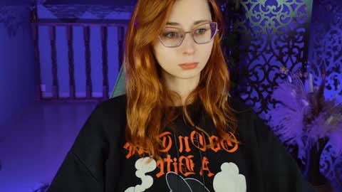 Snapshot of orianna_blade chatting on 01-04-25, 01:21 Orianna -  Hi Im into geek culture cosplay crafting LARP games. Shall we play DnD online show from 01-04-25, 01:21