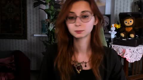 Snapshot of orianna_blade chatting on 01-05-25, 03:13 Orianna -  Hi Im into geek culture cosplay crafting LARP games. Shall we play DnD online show from 01-05-25, 03:13