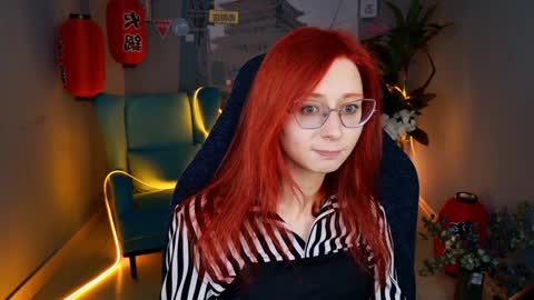Snapshot of orianna_blade chatting on 01-07-25, 06:45 Orianna -  Hi Im into geek culture cosplay crafting LARP games. Shall we play DnD online show from 01-07-25, 06:45
