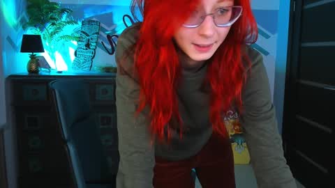 Snapshot of orianna_blade chatting on 01-10-25, 09:02 Orianna -  Hi Im into geek culture cosplay crafting LARP games. Shall we play DnD online show from 01-10-25, 09:02