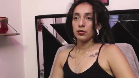 Snapshot of orianna_bodmod chatting on 03-08-25, 01:47 ORIANNA online show from 03-08-25, 01:47