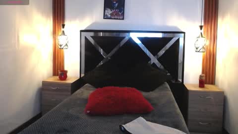 Snapshot of orianna_bodmod chatting on 12-21-25, 04:36 ORIANNA online show from 12-21-25, 04:36