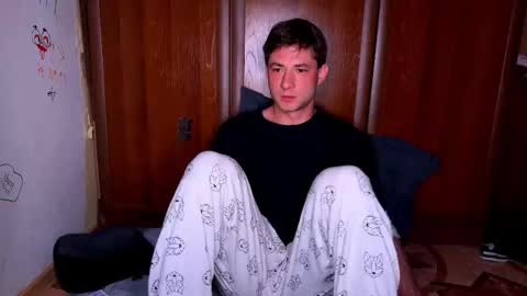 Snapshot of origamicat chatting on 09-12-25, 04:23 origamicat online show from 09-12-25, 04:23