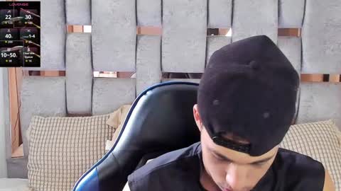 Orionblaze 69  online show from 07-11-26, 04:21