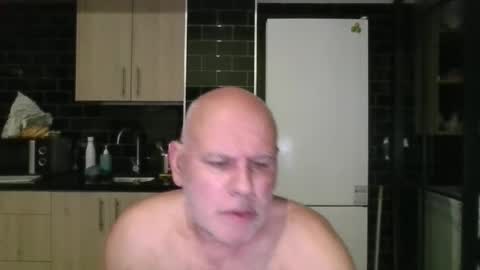 Snapshot of orishas29 chatting on 12-17-25, 10:27 HIM online show from 12-17-25, 10:27