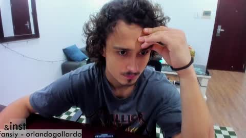 Snapshot of orlando__bloom chatting on 02-03-25, 11:09 Fansly and Instagram -  online show from 02-03-25, 11:09