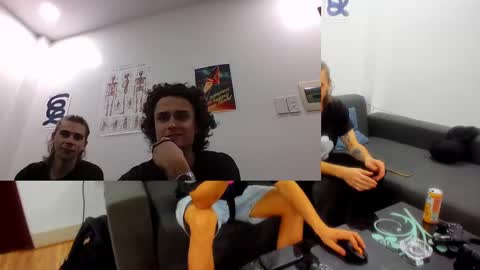 Snapshot of orlando__bloom chatting on 03-05-25, 02:12 Fansly and Instagram -  online show from 03-05-25, 02:12