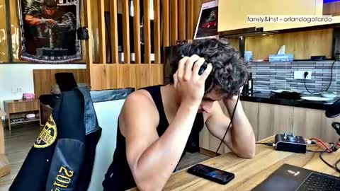 Fansly and Instagram -  online show from 04-22-26, 11:39